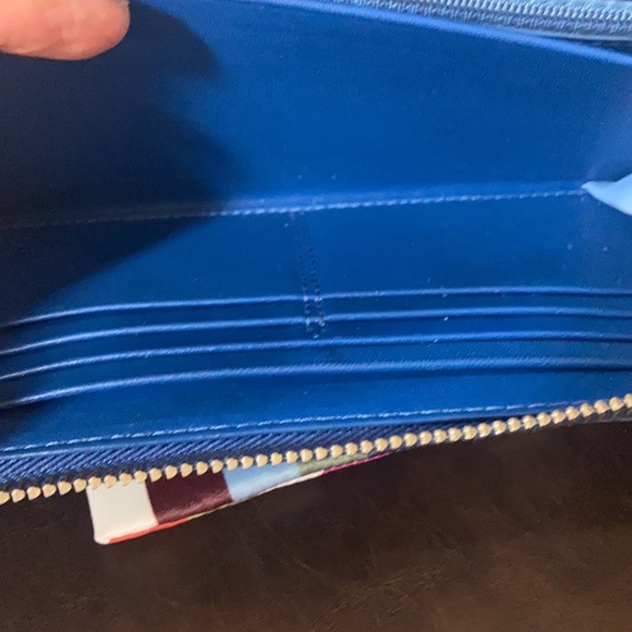 COPY - Women’s patent  leather Coach long zip wallet. - Picture 5 of 7